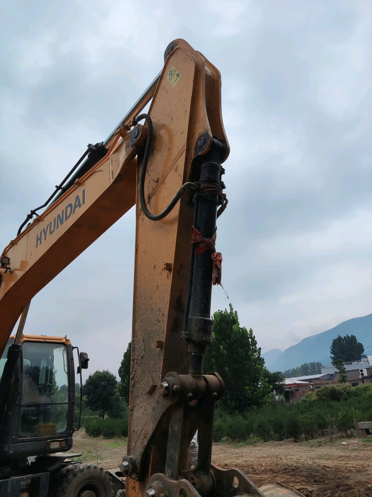 Excavadora R210WVS Hyundai