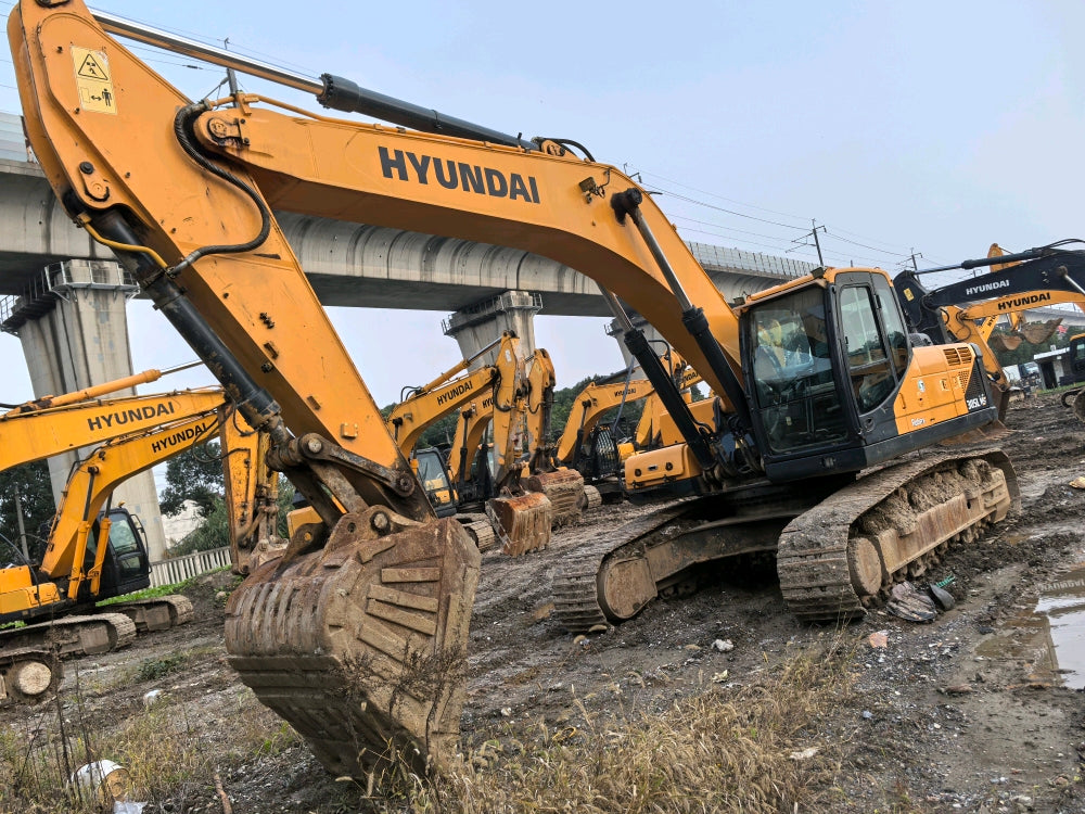 Excavadora R305LVS Hyundai