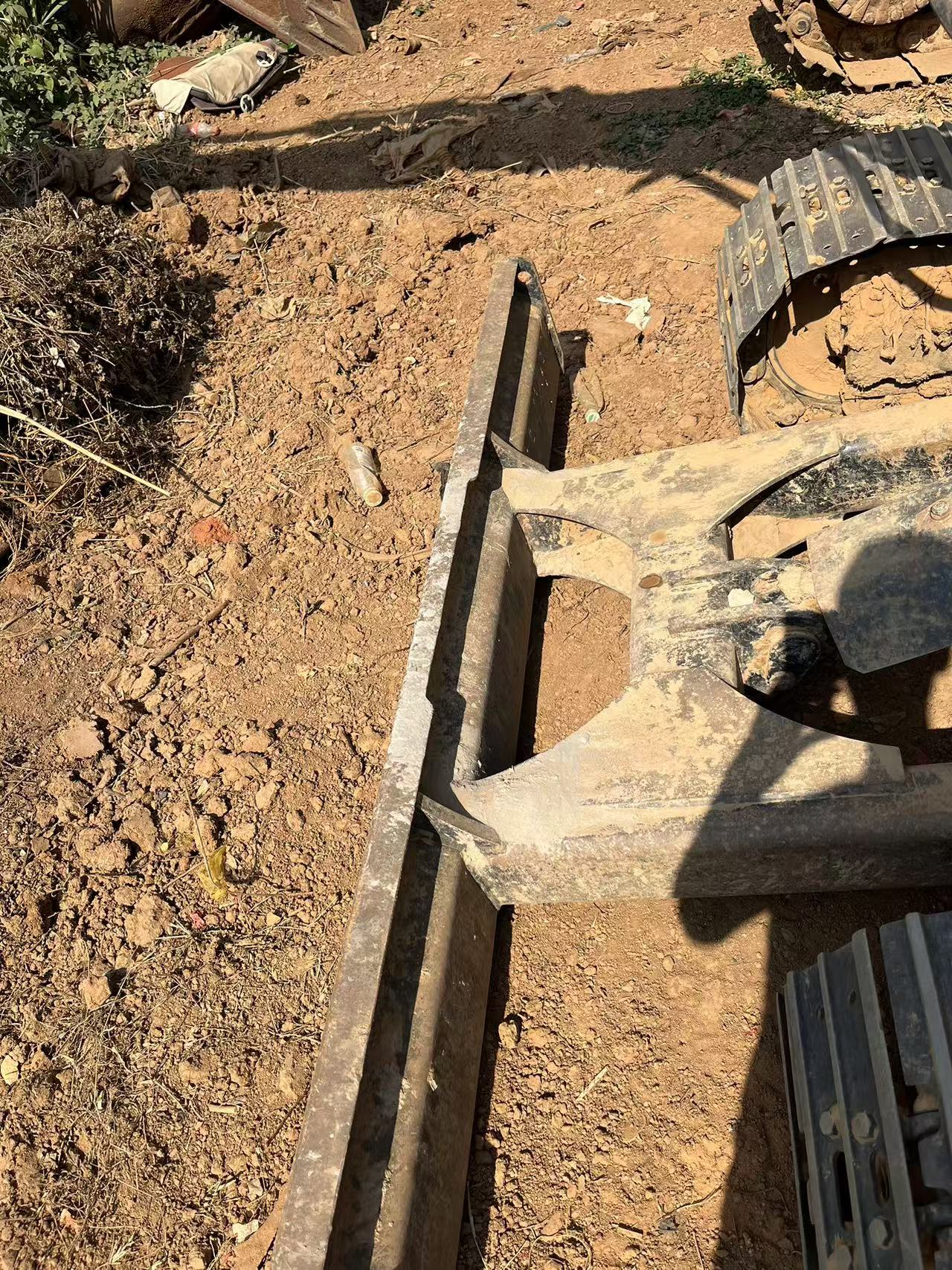 Excavadora 305.5E Caterpillar