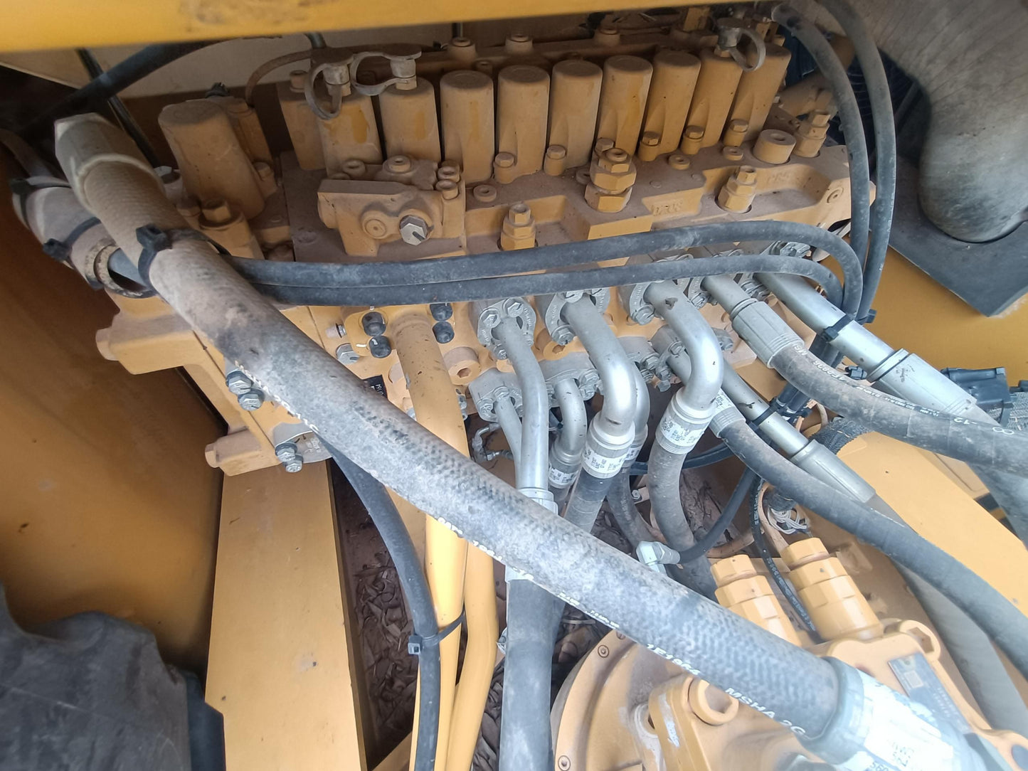 Excavadora 330GC Caterpillar