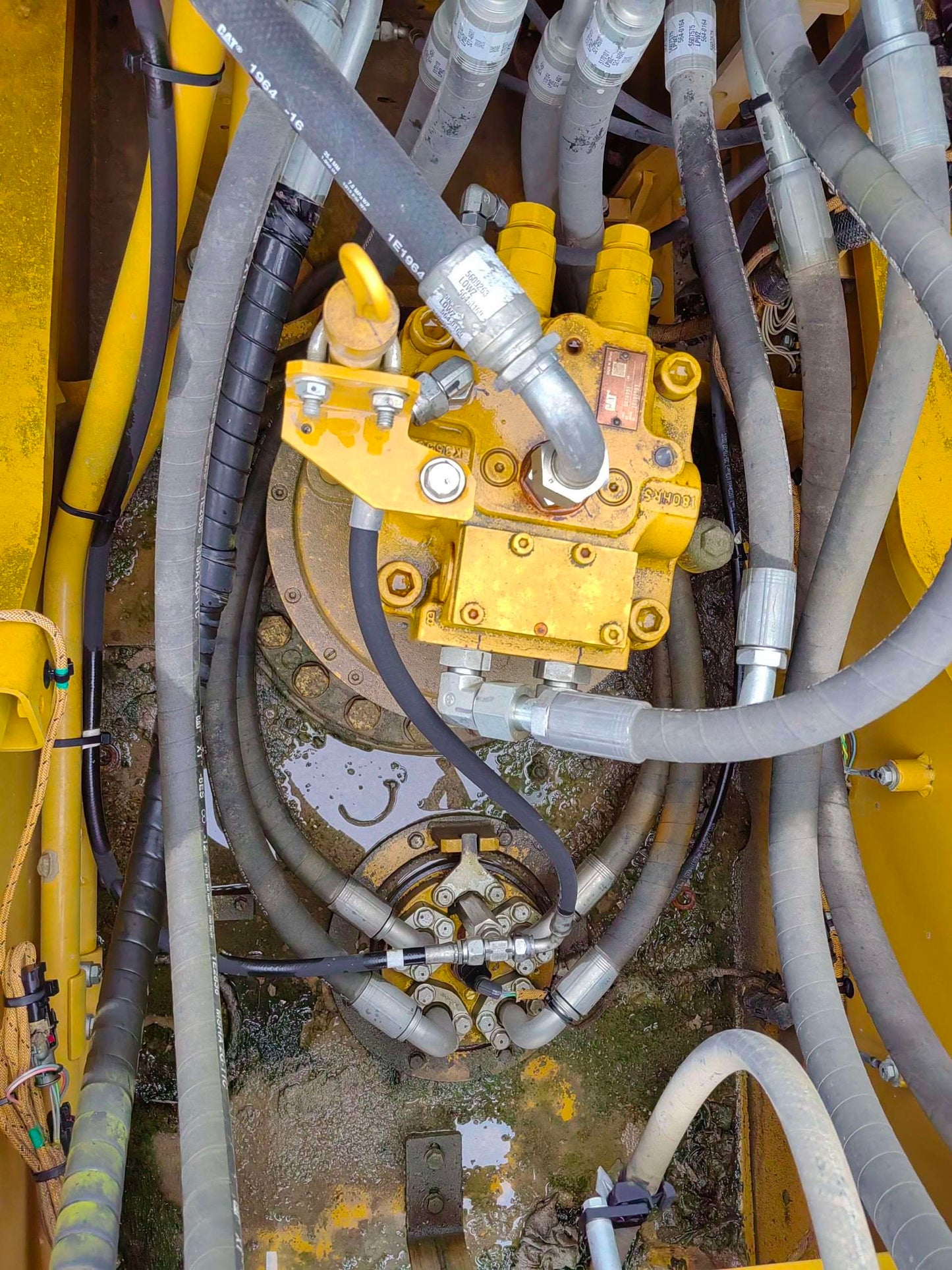Excavadora 330GC Caterpillar