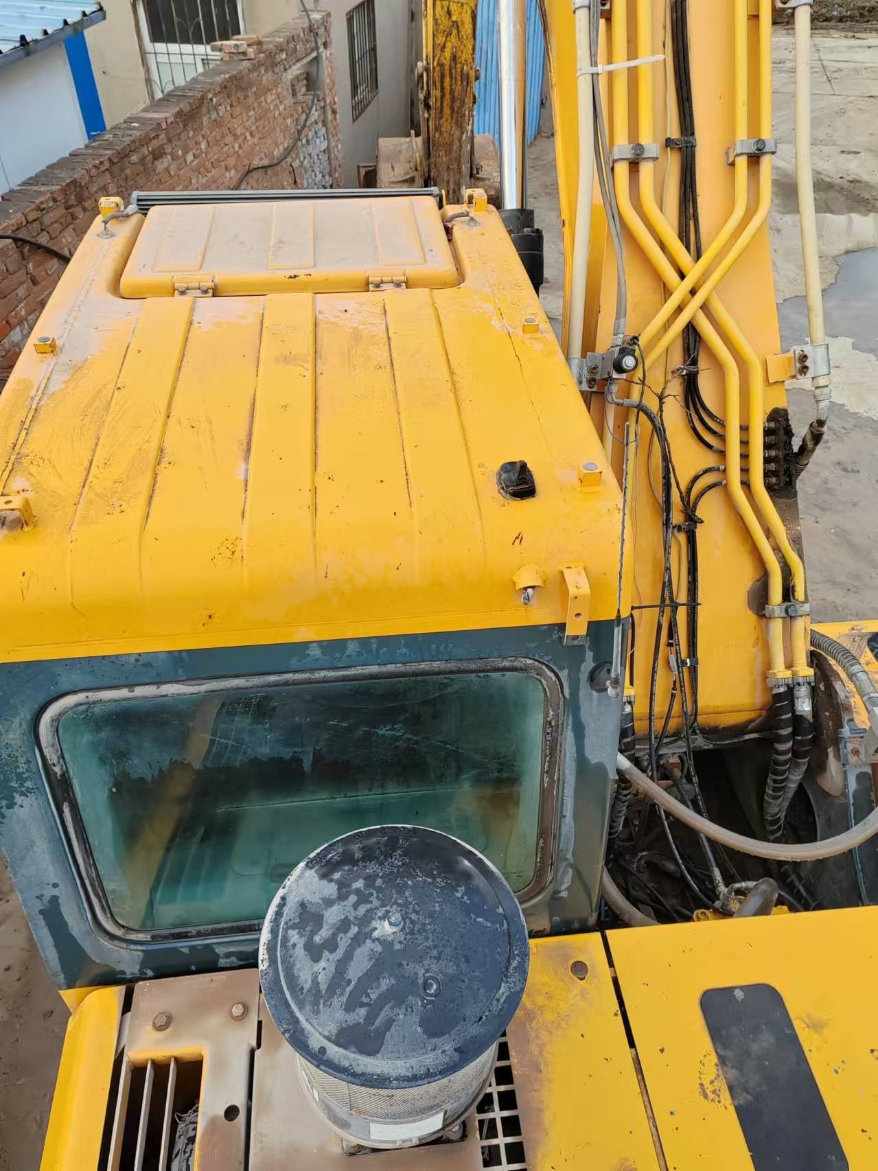 Excavadora R215VS Hyundai