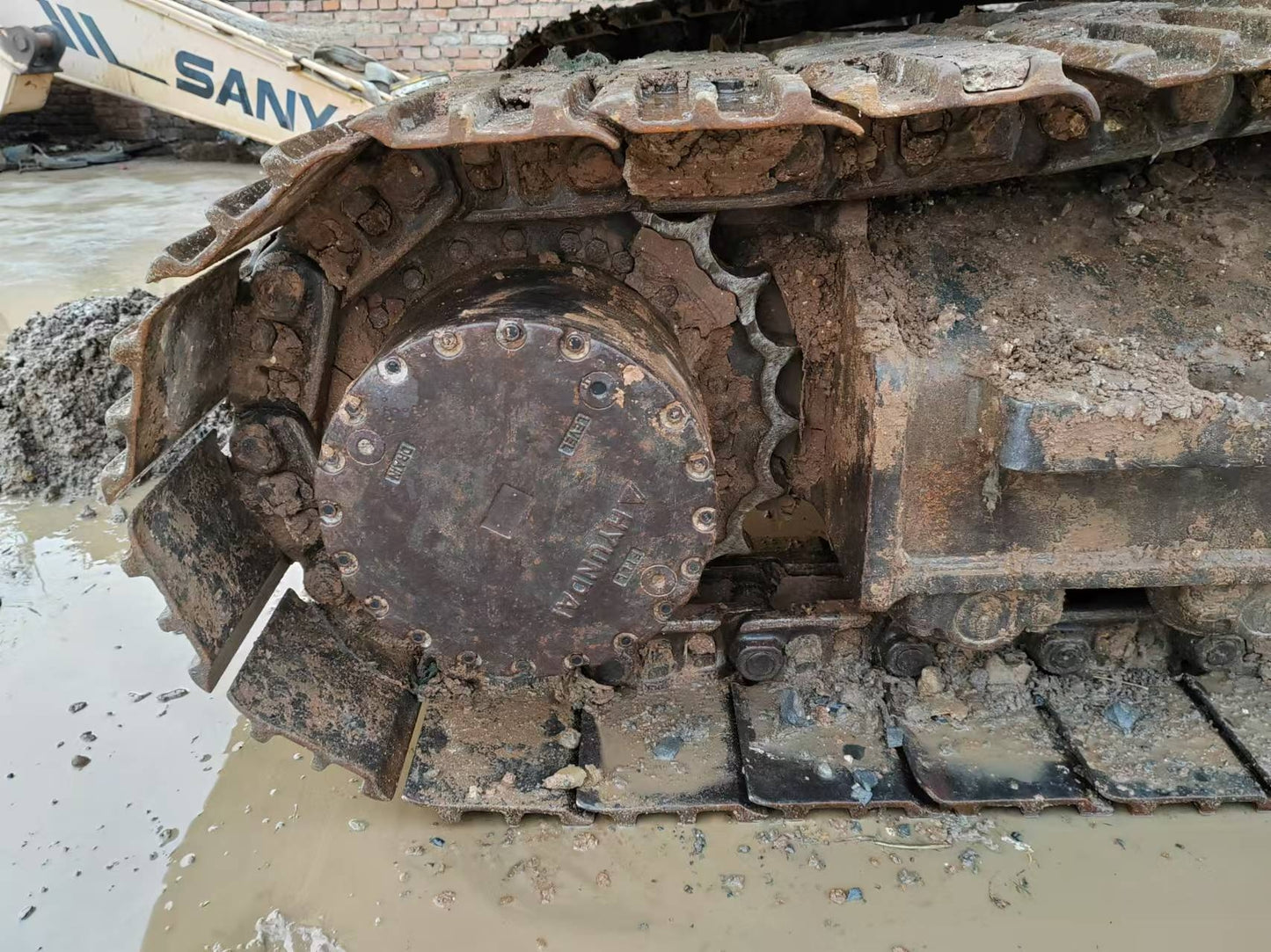 Excavadora R215VS Hyundai