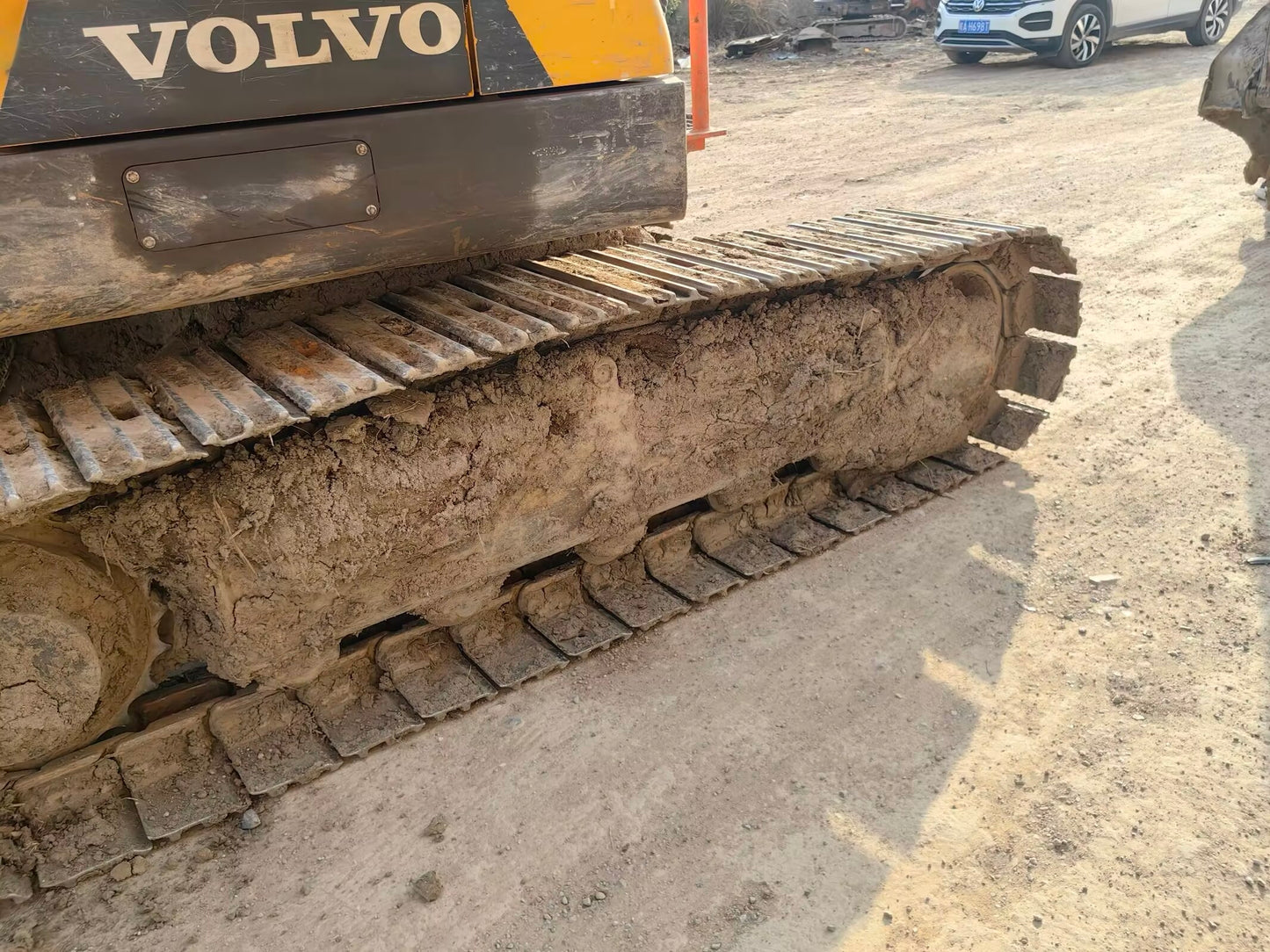 Excavadora EC75D Volvo