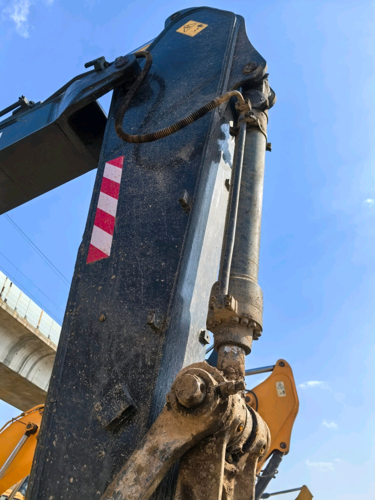 Excavadora R225LVS Hyundai