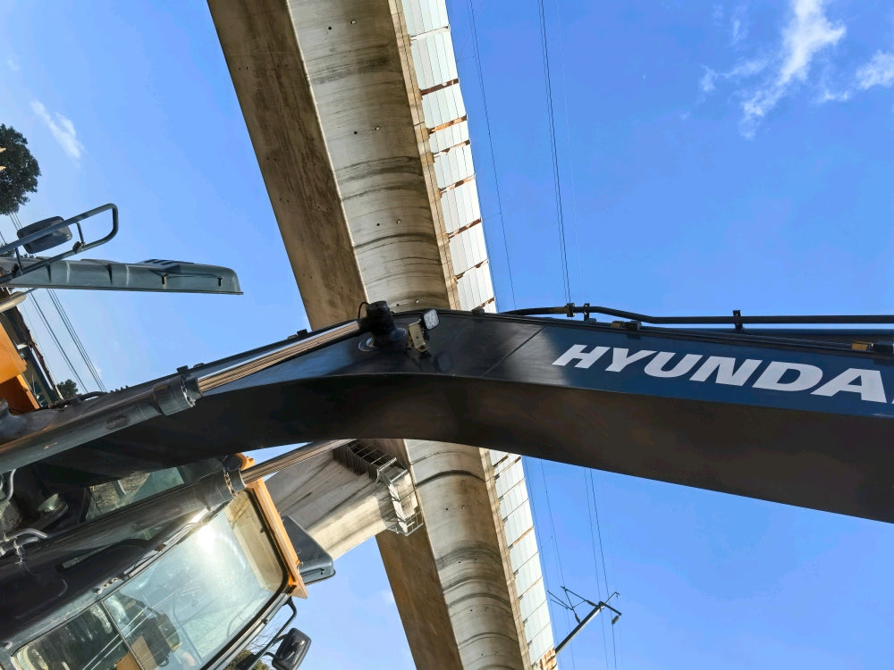 Excavadora R225LVS Hyundai