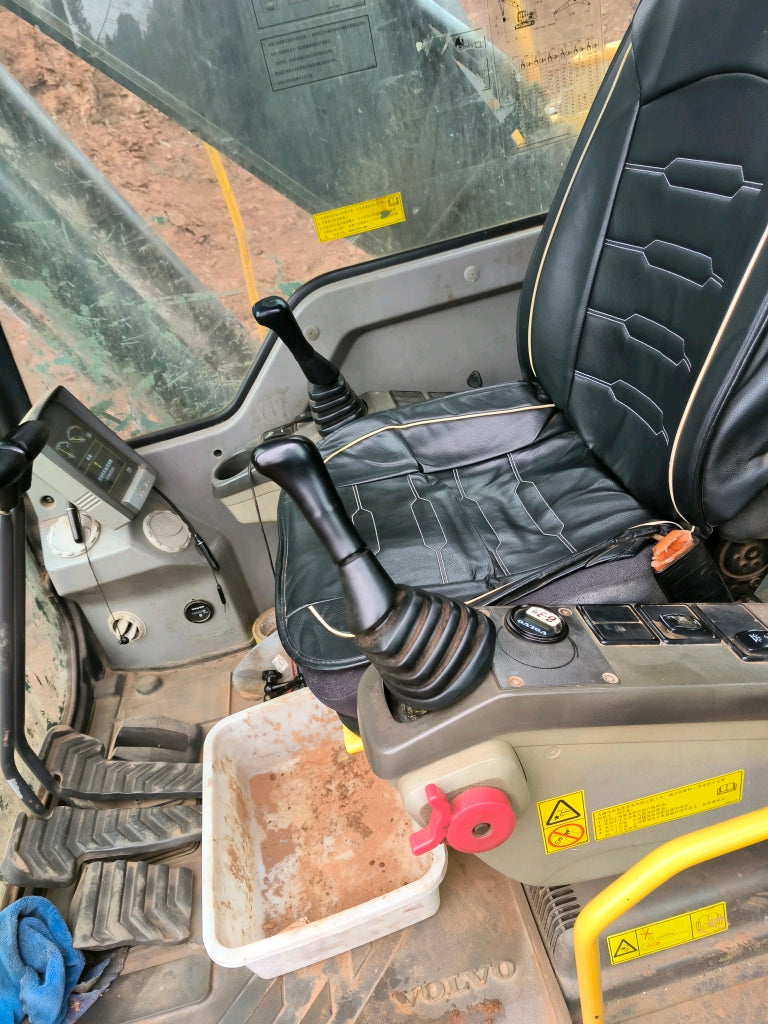 Excavadora EC210D Volvo
