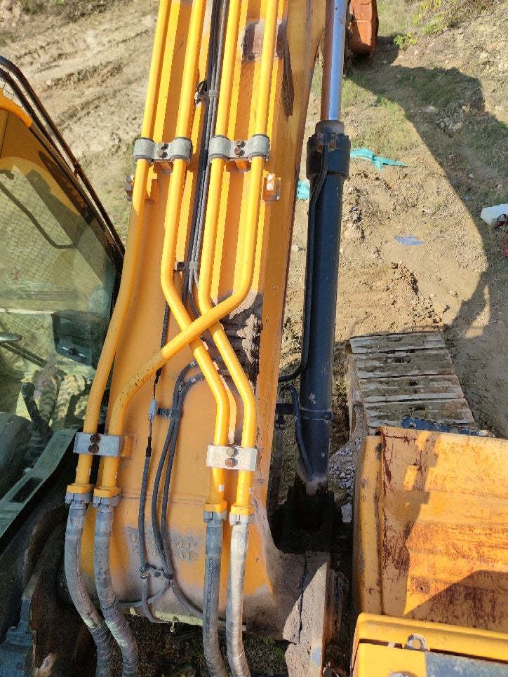 Excavadora R225LVS Hyundai