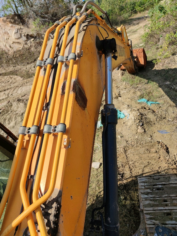Excavadora R225LVS Hyundai