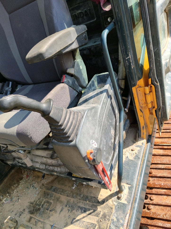 Excavadora R225LVS Hyundai