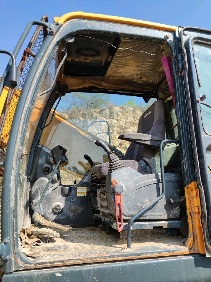 Excavadora R225LVS Hyundai