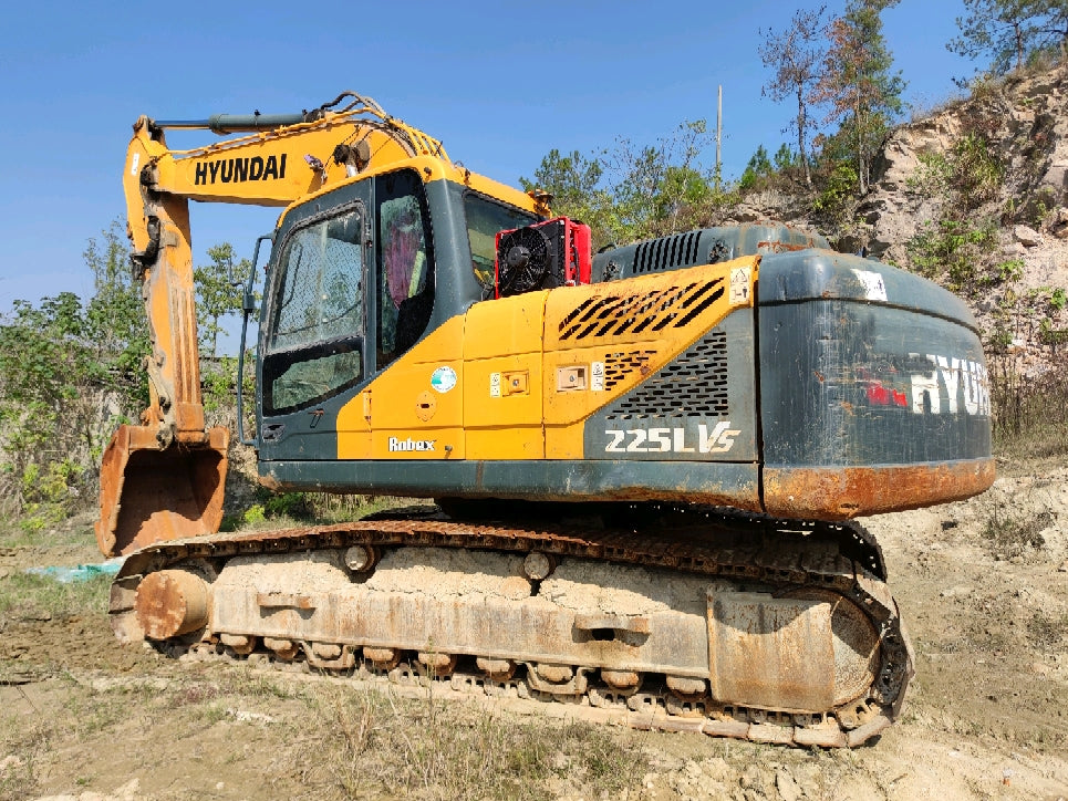 Excavadora R225LVS Hyundai