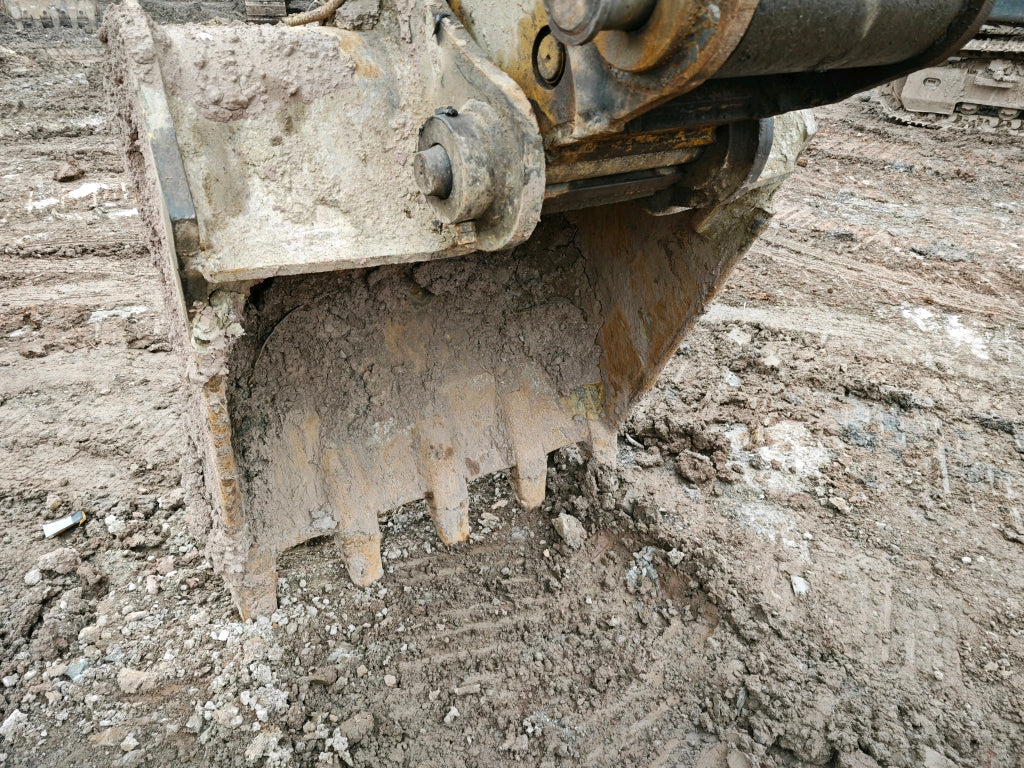Excavadora R215VS Hyundai