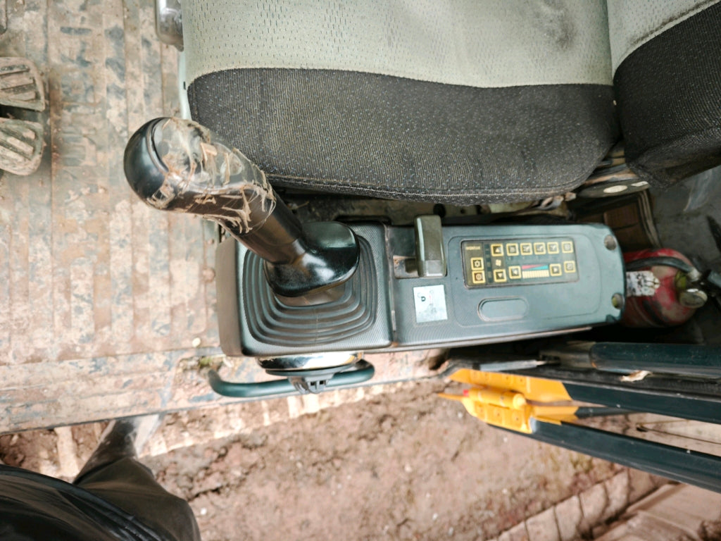 Excavadora R215VS Hyundai