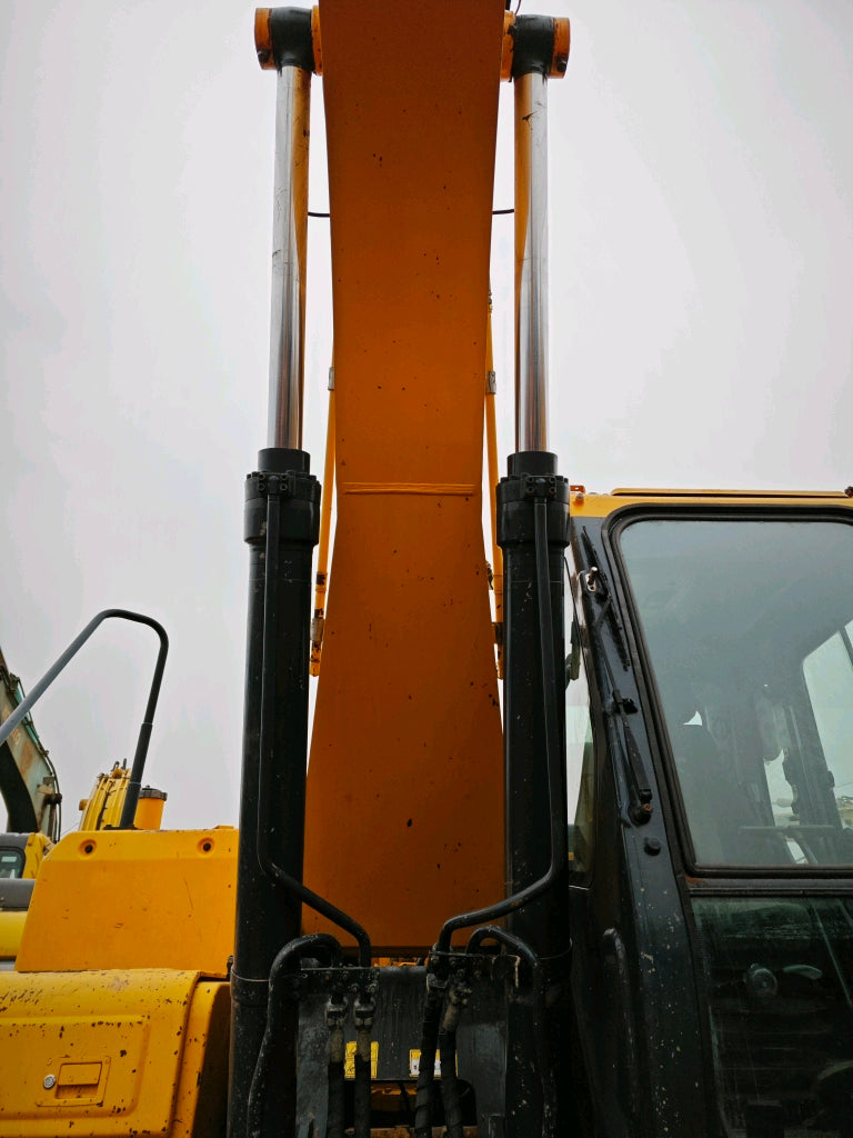 Excavadora R215VS Hyundai