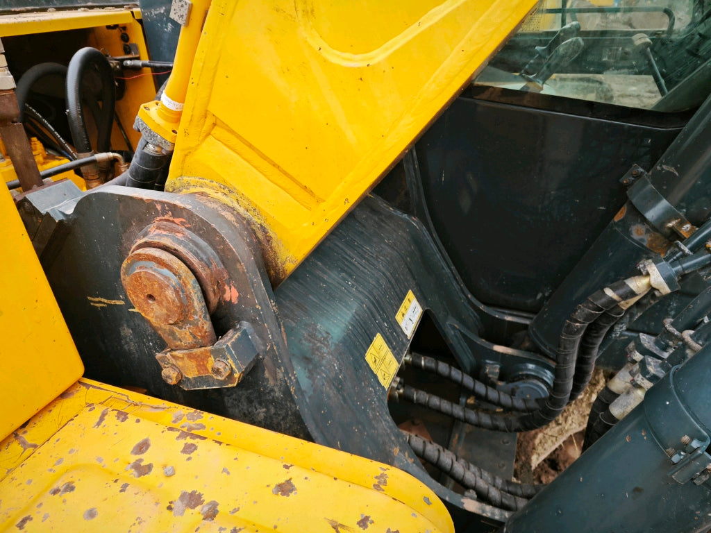 Excavadora R215VS Hyundai