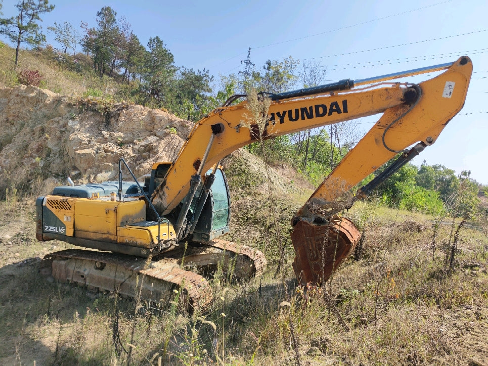 Excavadora R225LVS Hyundai