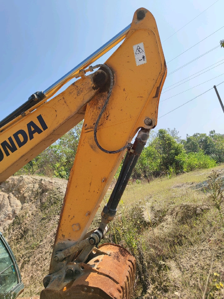 Excavadora R225LVS Hyundai