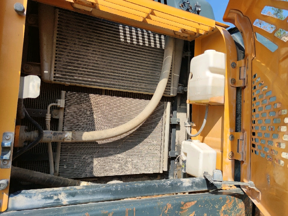 Excavadora R225LVS Hyundai