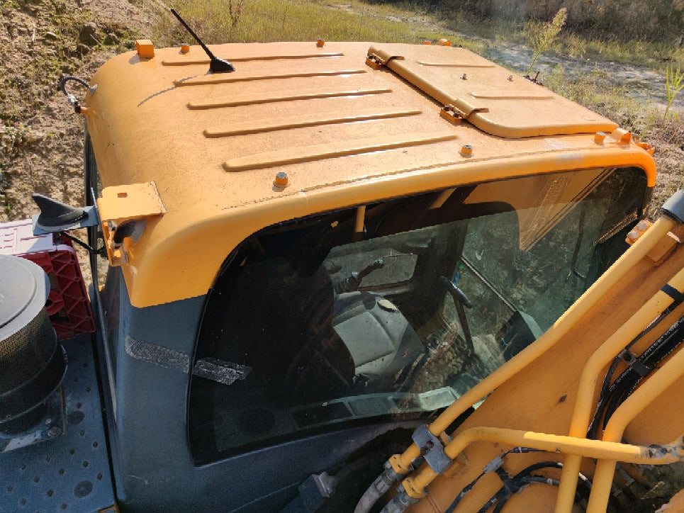 Excavadora R225LVS Hyundai