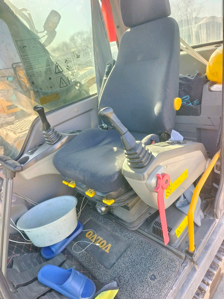 Excavadora EC200D Volvo