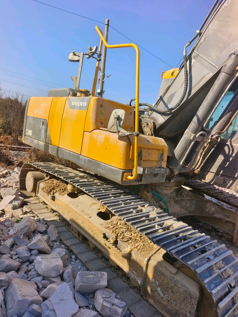 Excavadora EC200D Volvo