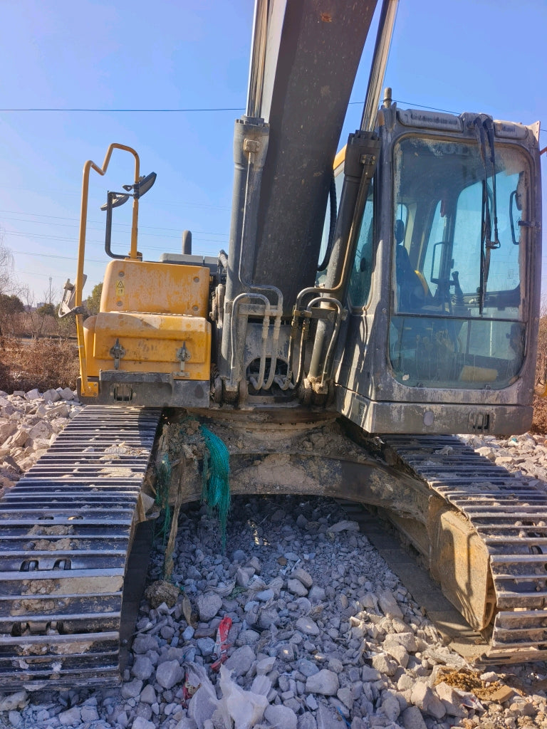 Excavadora EC200D Volvo