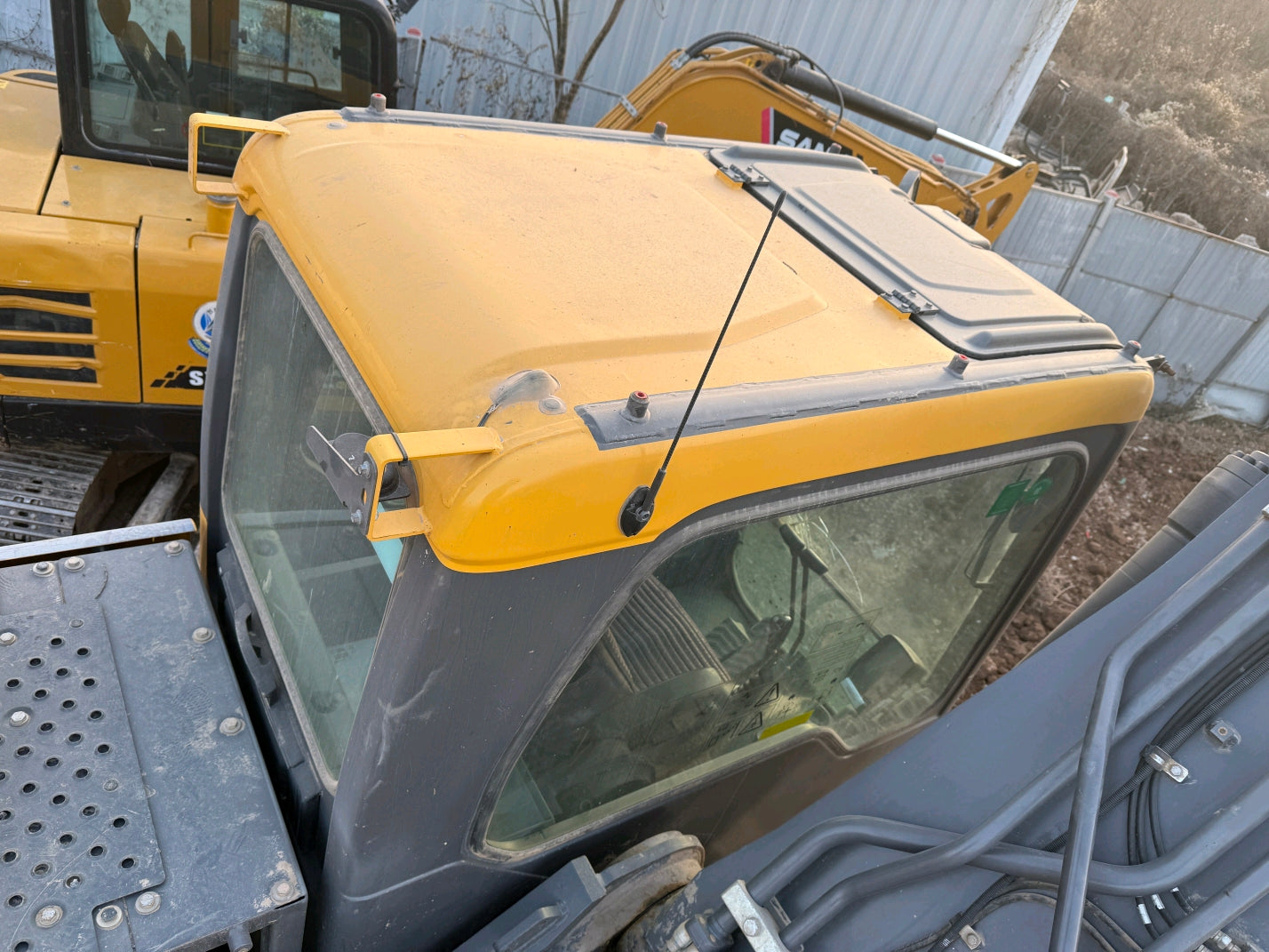 Excavadora EC250DL Volvo