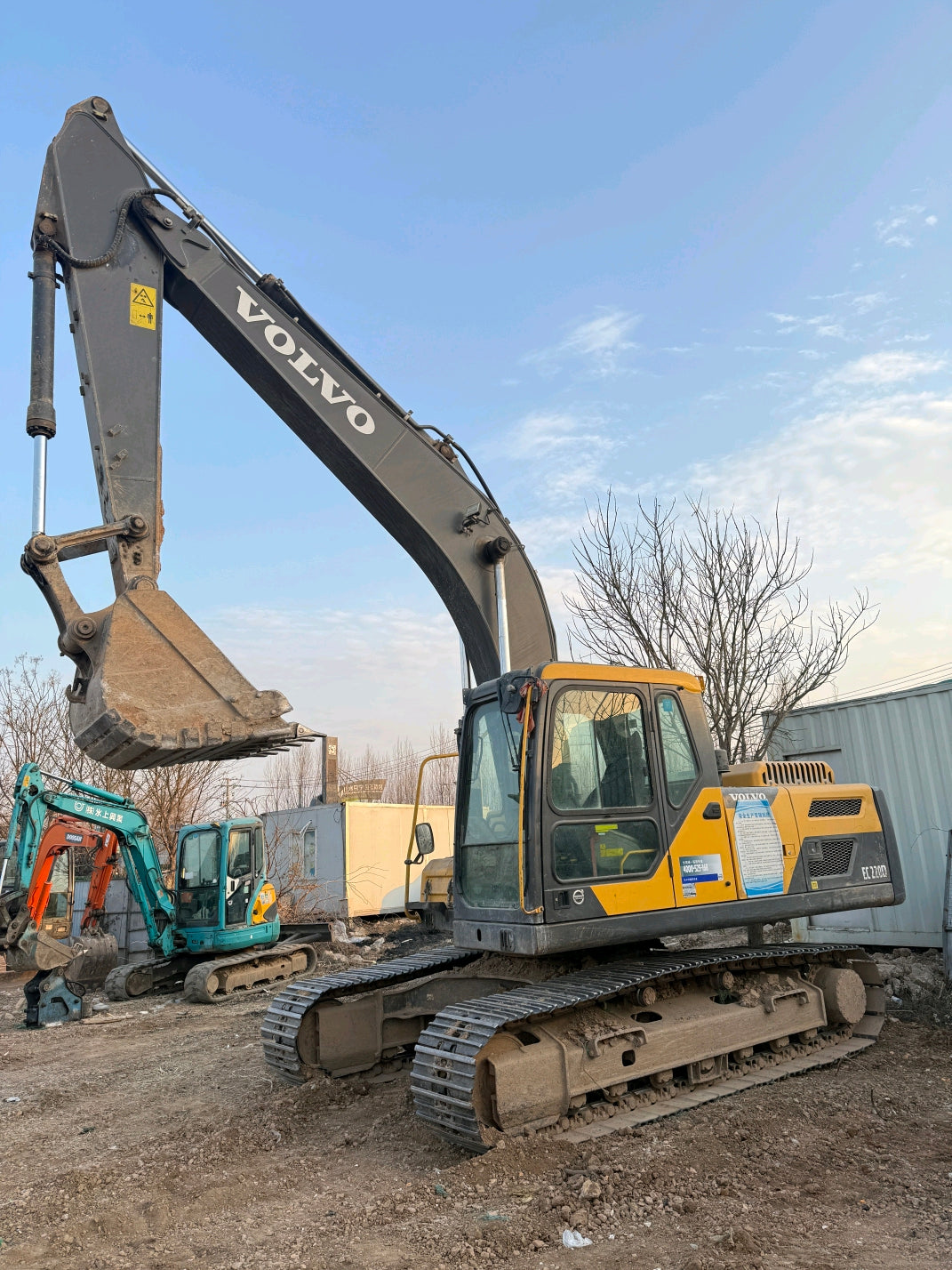 Excavadora EC220D Volvo