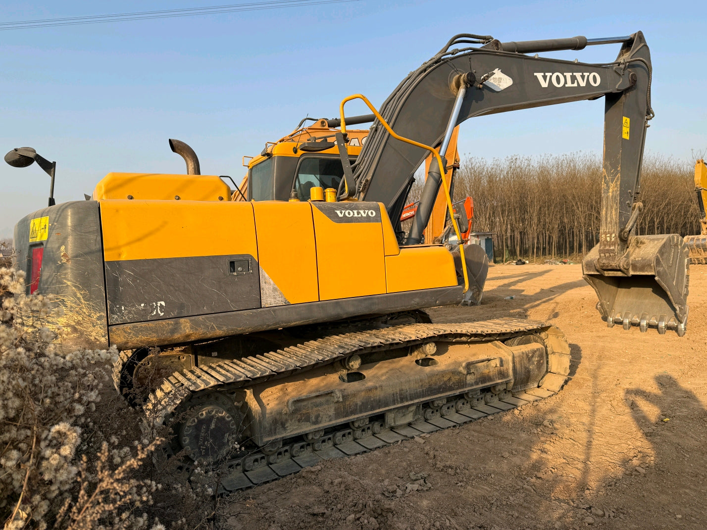 Excavadora EC220D Volvo