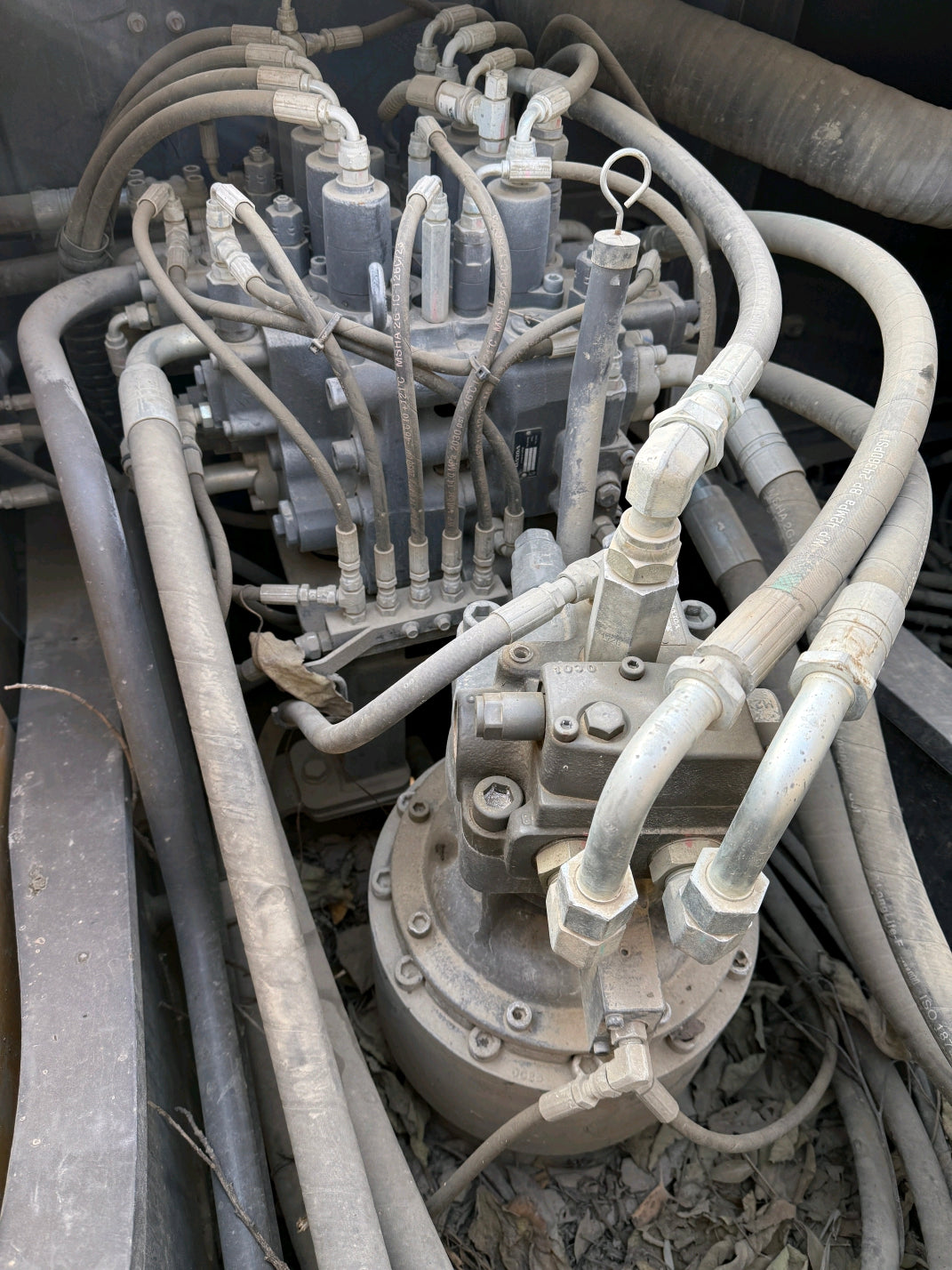 Excavadora EC220D Volvo