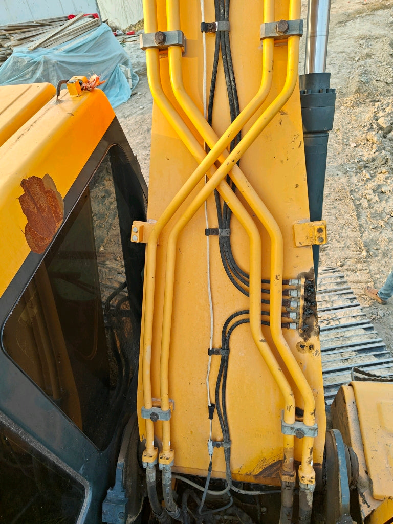 Excavadora R215VS Hyundai