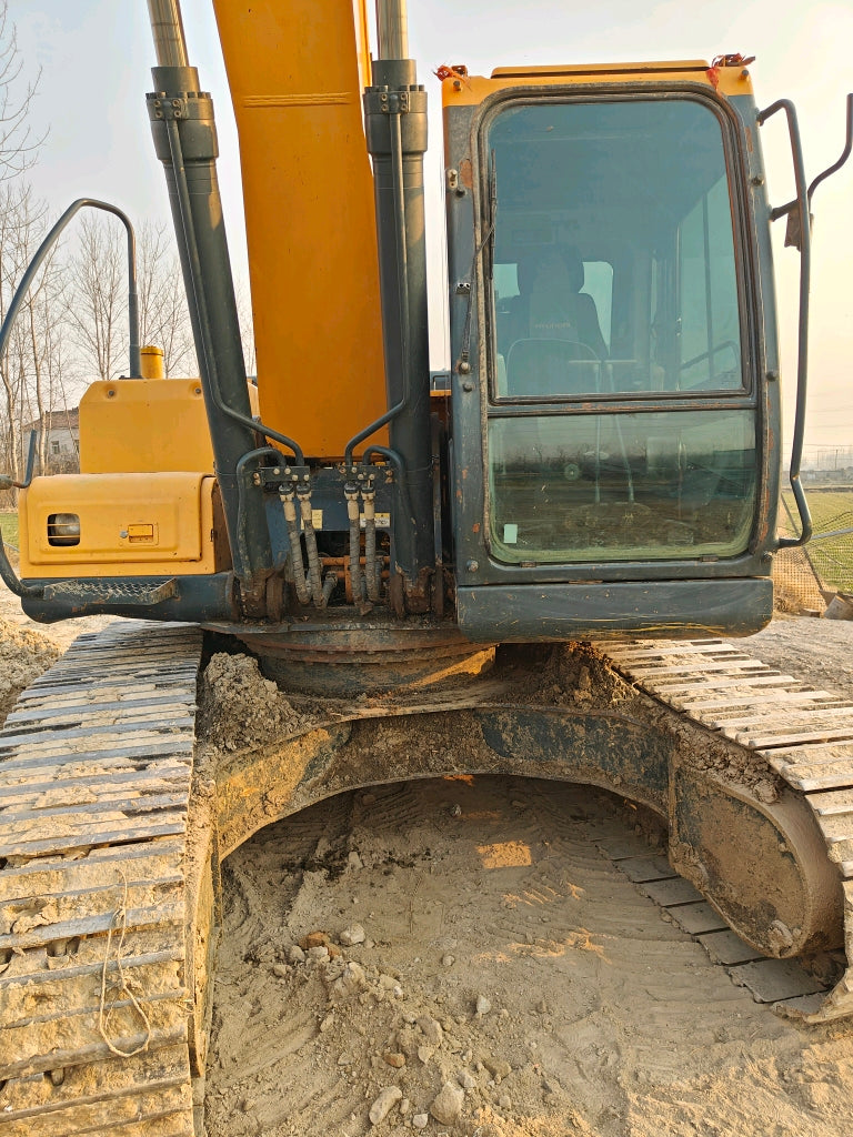 Excavadora R215VS Hyundai