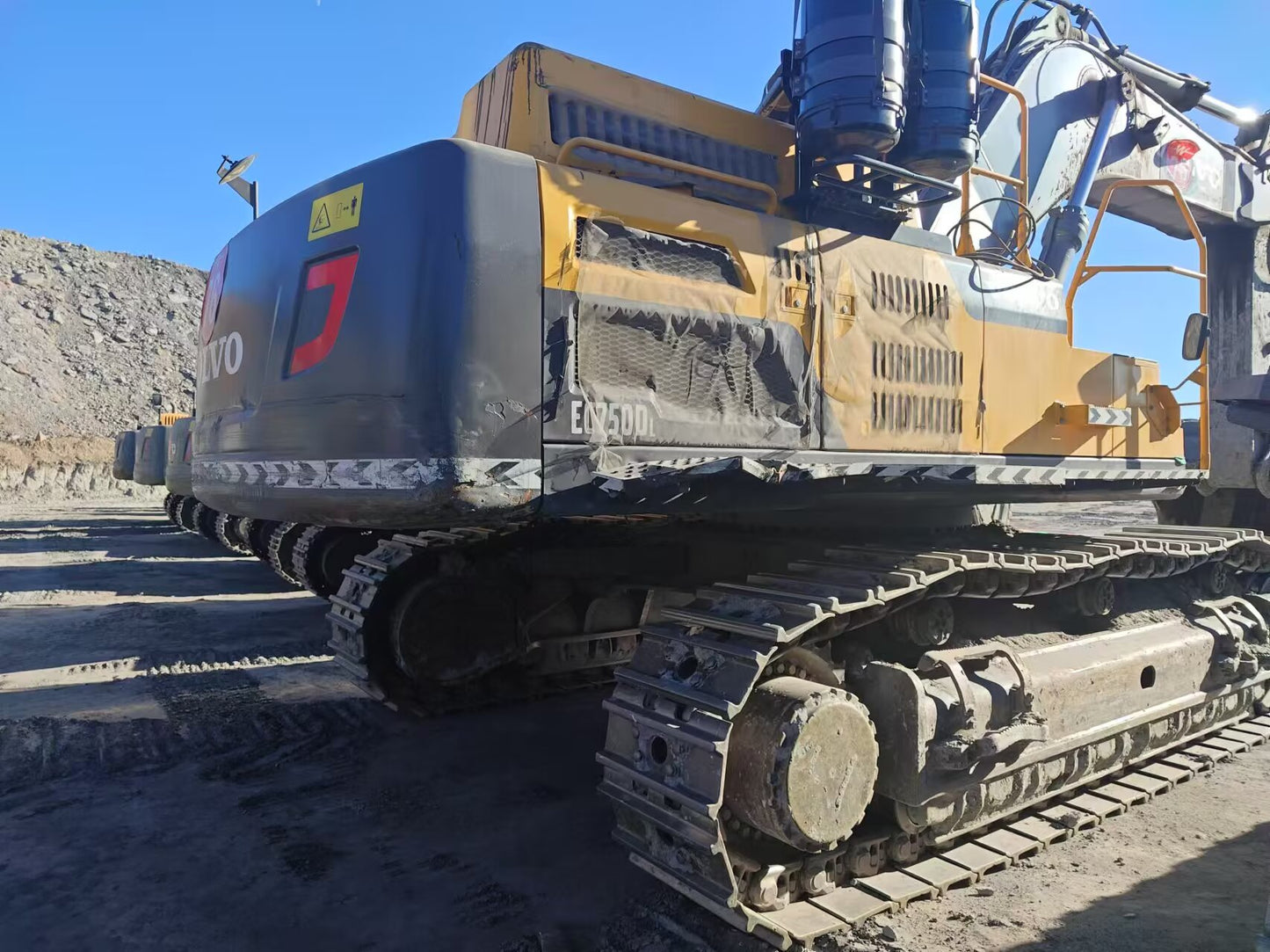Excavadora EC750DL Volvo