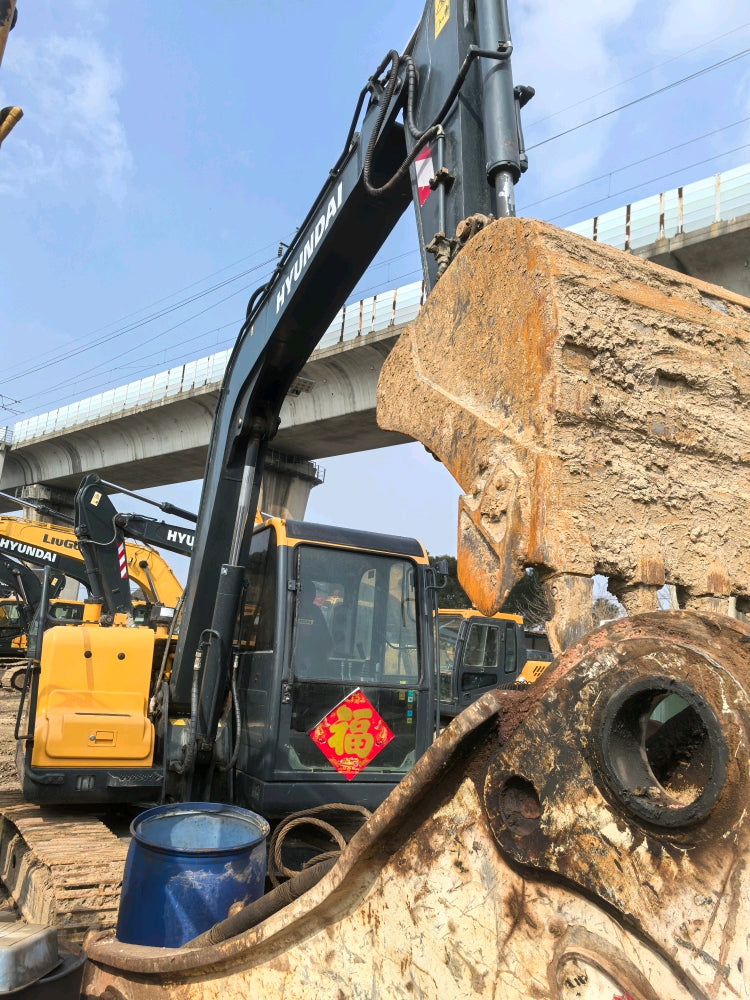 Excavadora HX75DN Hyundai