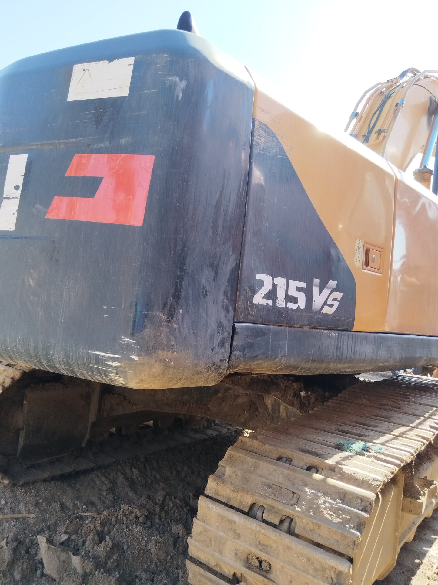 Excavadora R215LVS Hyundai