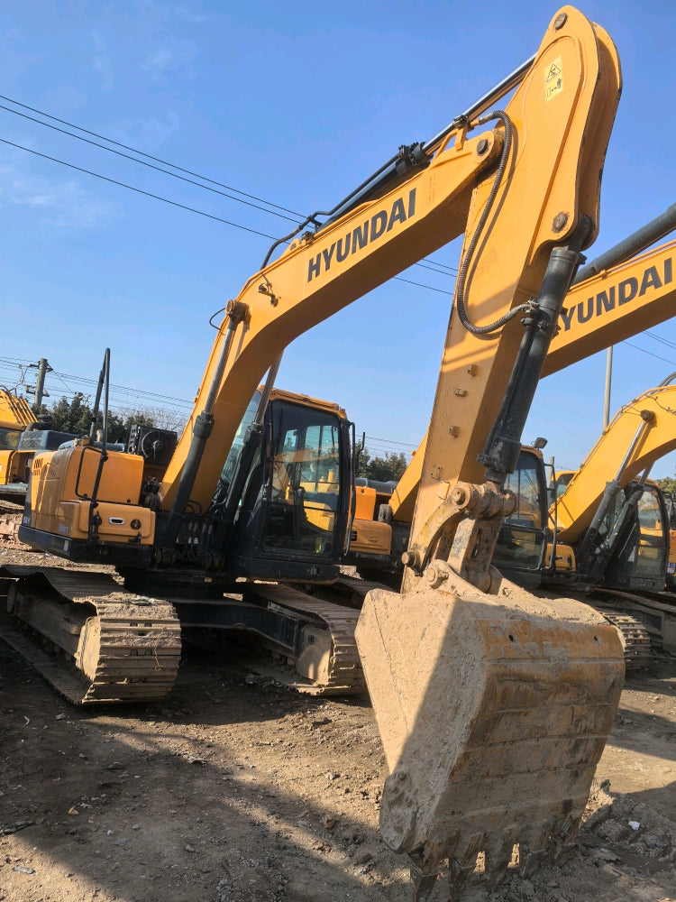 Excavadora R150LVS Hyundai