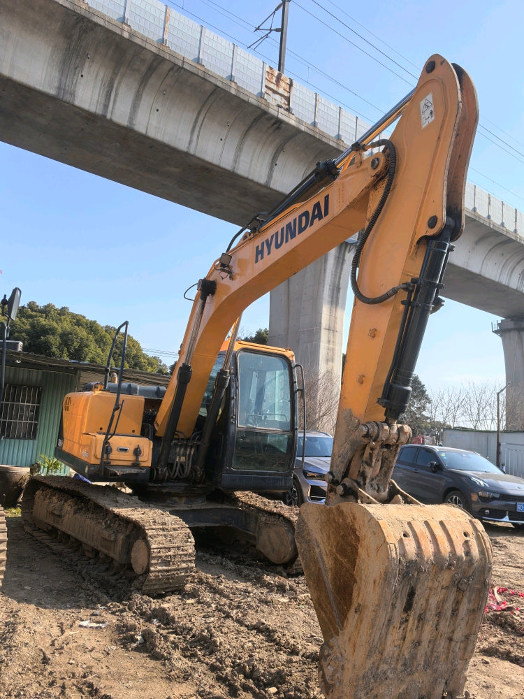Excavadora R130VS Hyundai