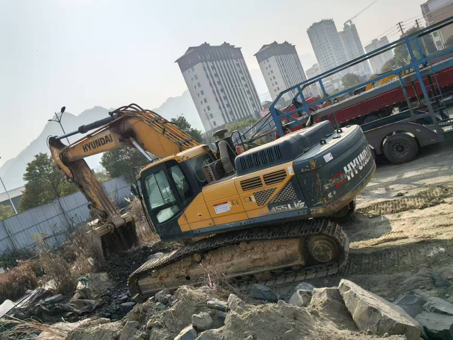Excavadora R385LVS Hyundai