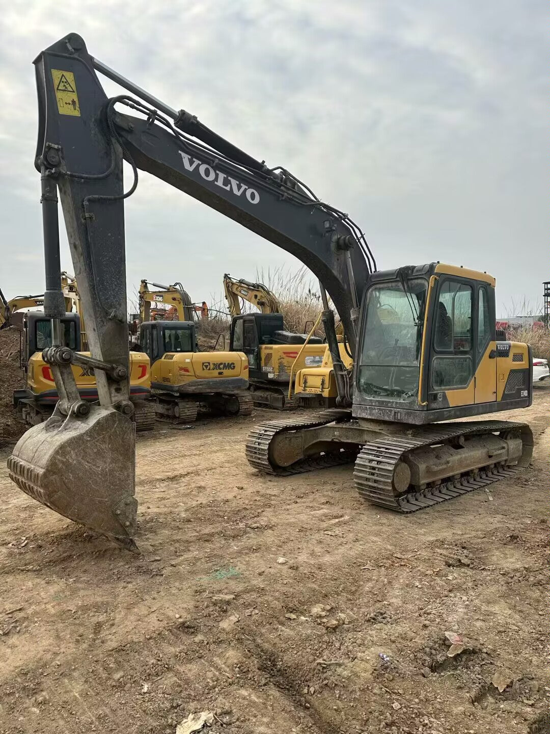 Excavadora EC120D Volvo