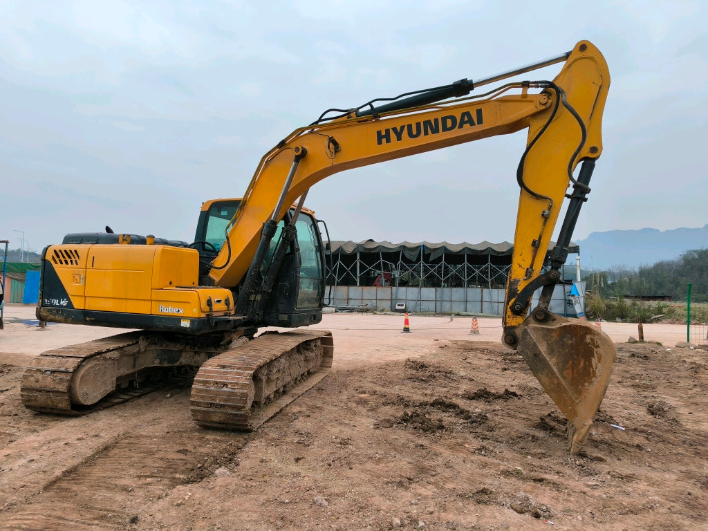 Excavadora R225LVS Hyundai