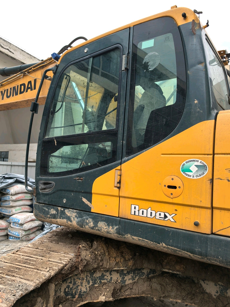 Excavadora R225LVS Hyundai
