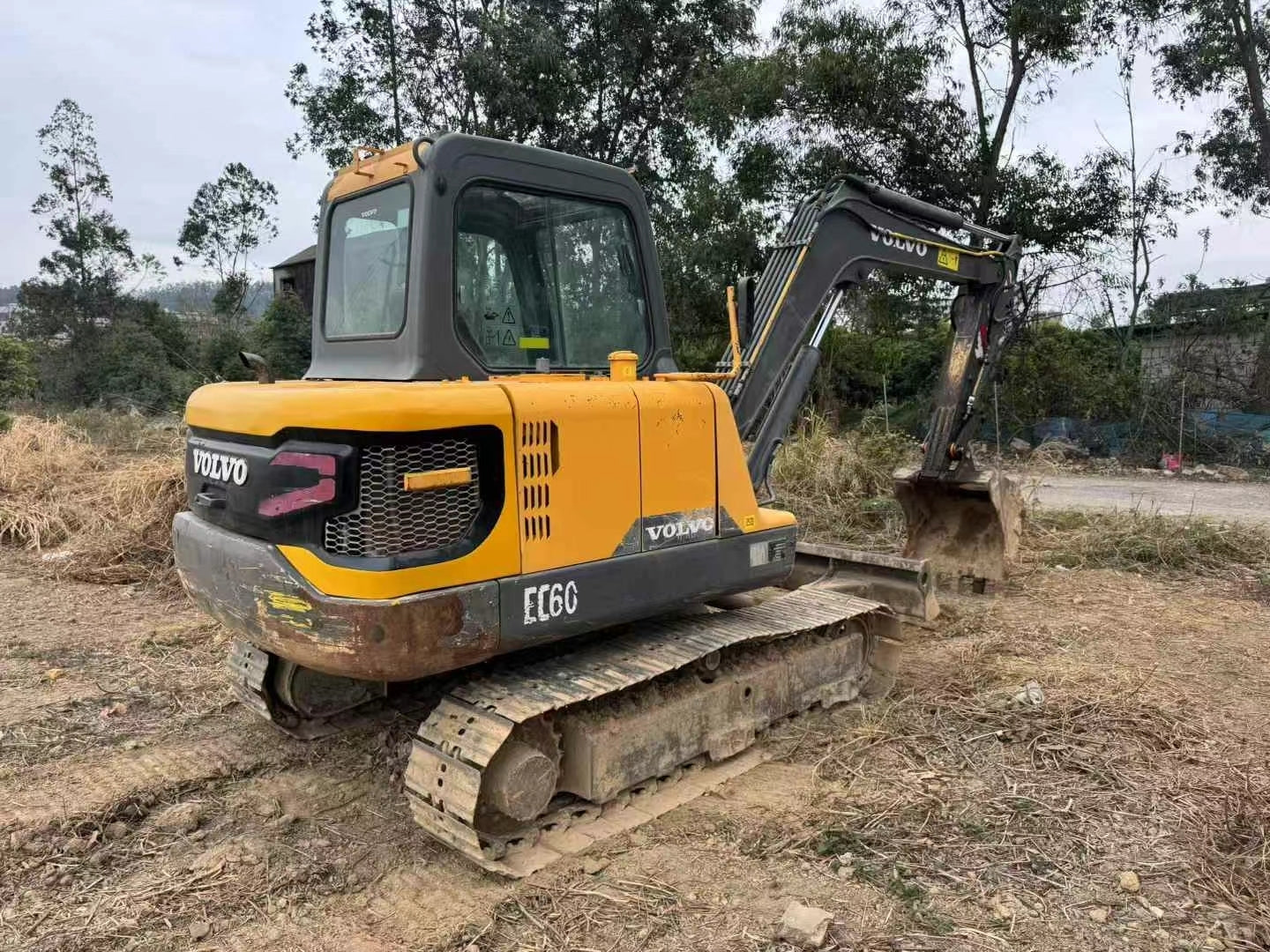 Excavadora EC55D Volvo