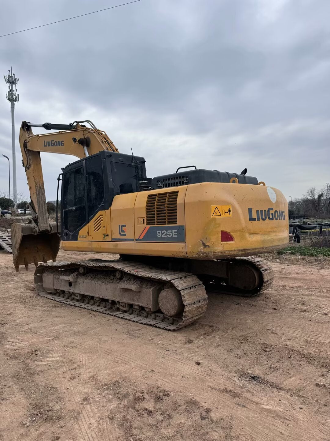 Excavadora CLG925E Liugong
