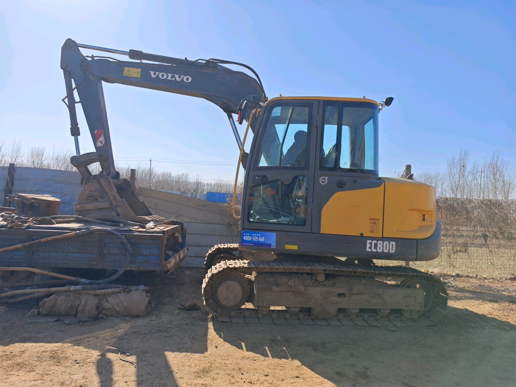 Excavadora EC80D Volvo