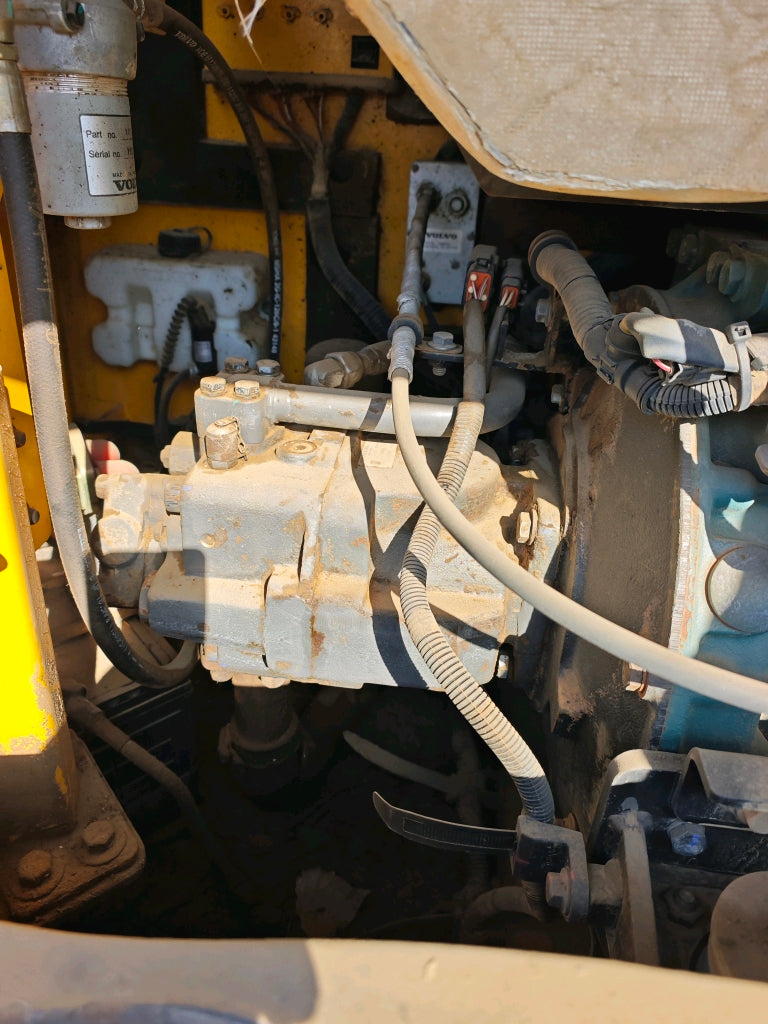 Excavadora EC80D Volvo