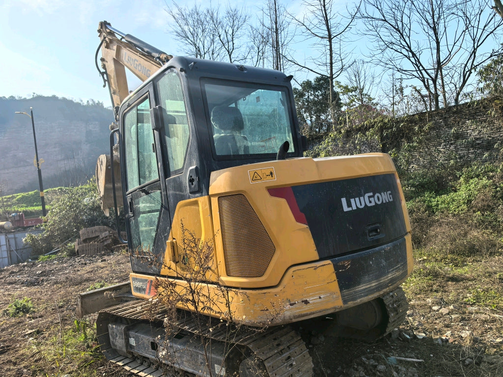 Excavadora CLG906F Liugong