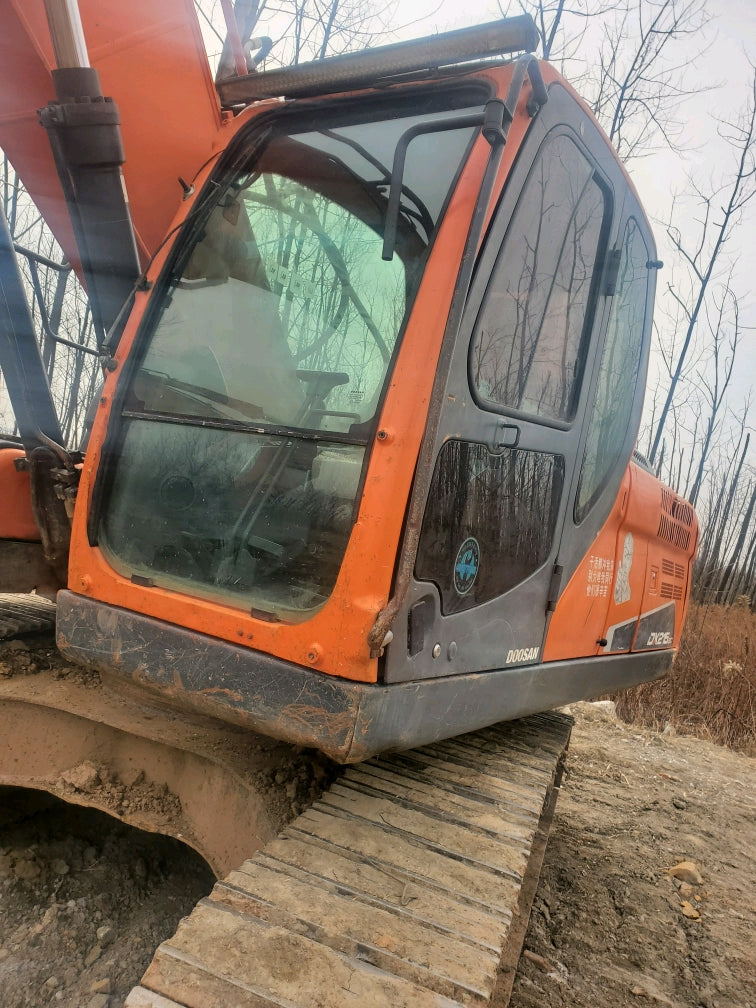 Excavadora DX215-9C Doosan
