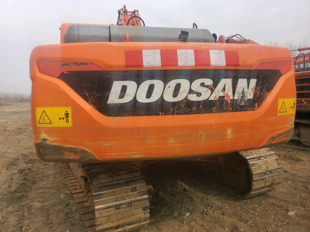 Excavadora DX215-9C Doosan