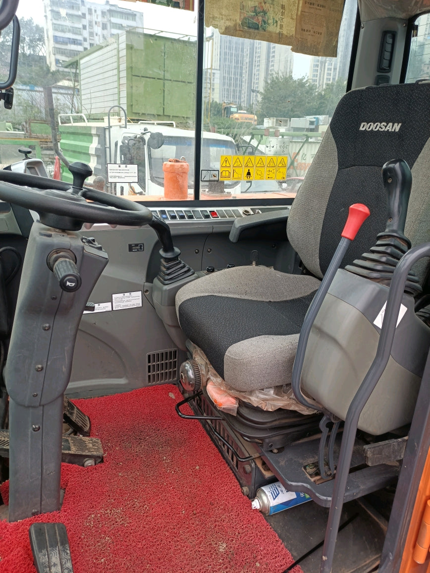 Excavadora DX60W-9CN Doosan
